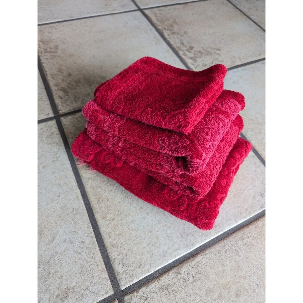Vintage Fashion Manor Decorator Towels Set of 4  Red Fringe Jacquard bath hand